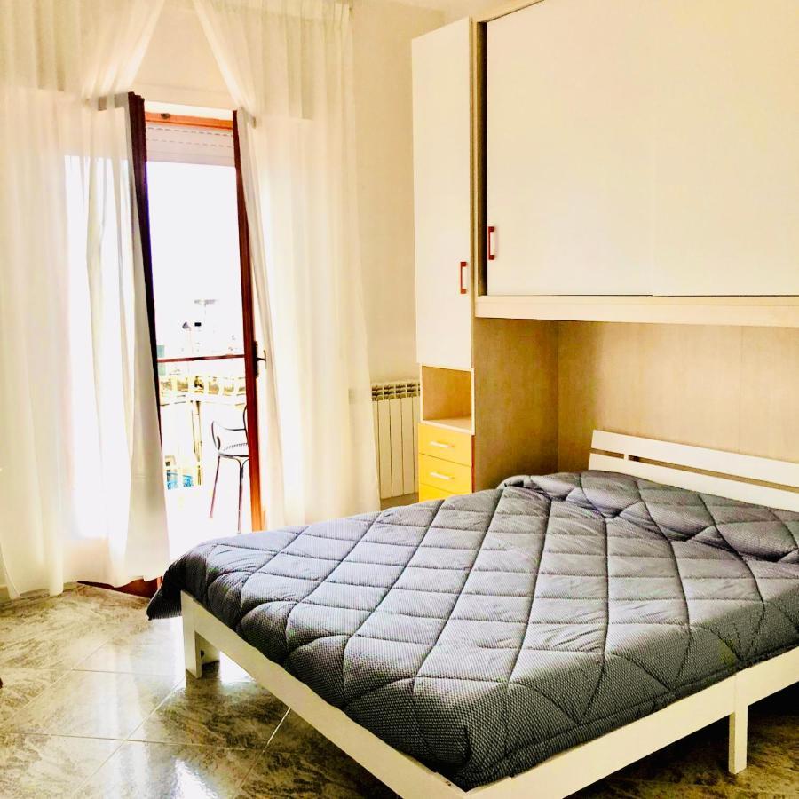 Via Solaro, Appartamento In Pieno Centro Formia Kültér fotó